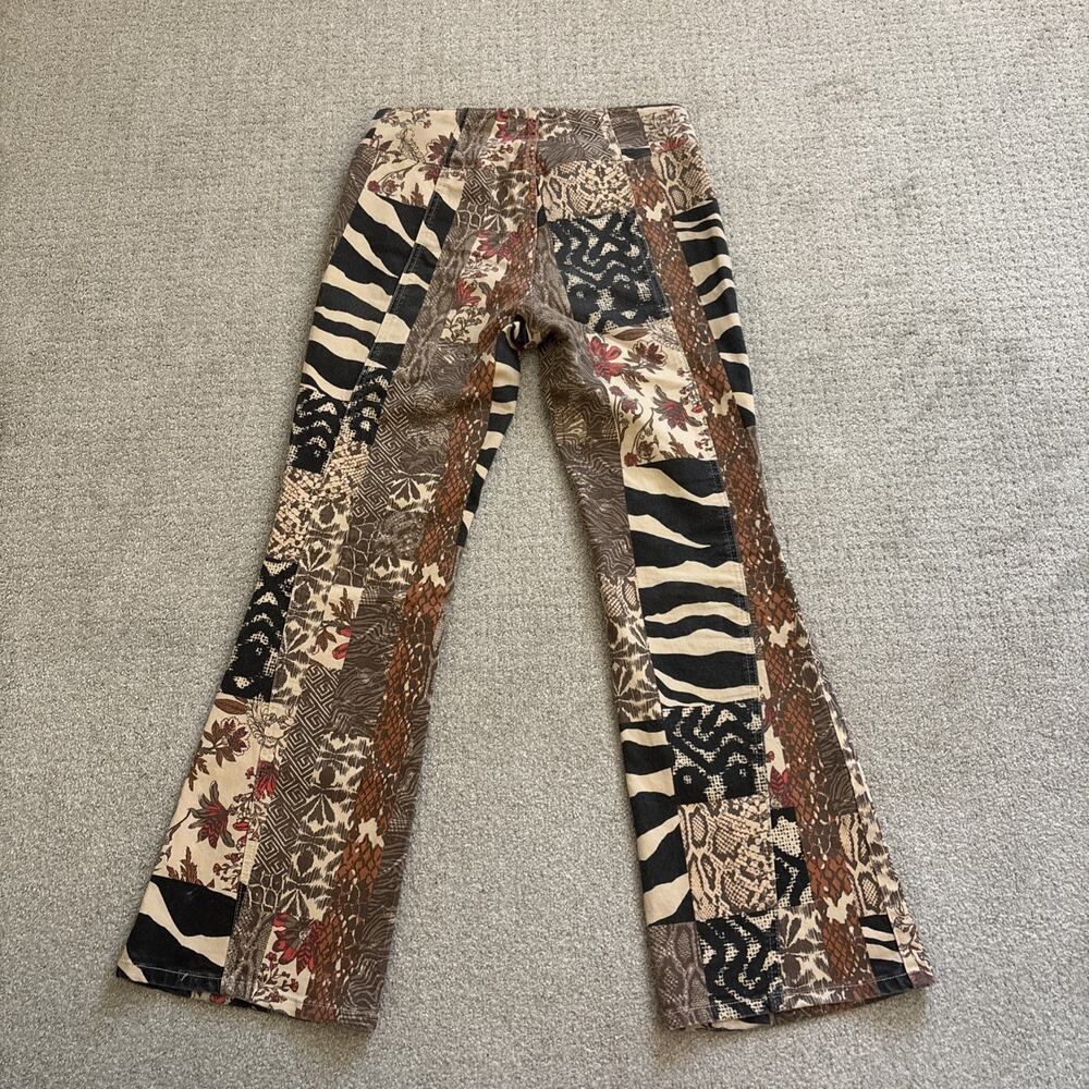 Free People Women Jungle Printed Jett Low Rise Flare Jeans Stretch Size 30/29 - Picture 8 of 8